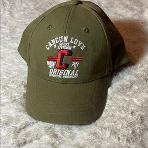 Robin ruth  Cancun hat